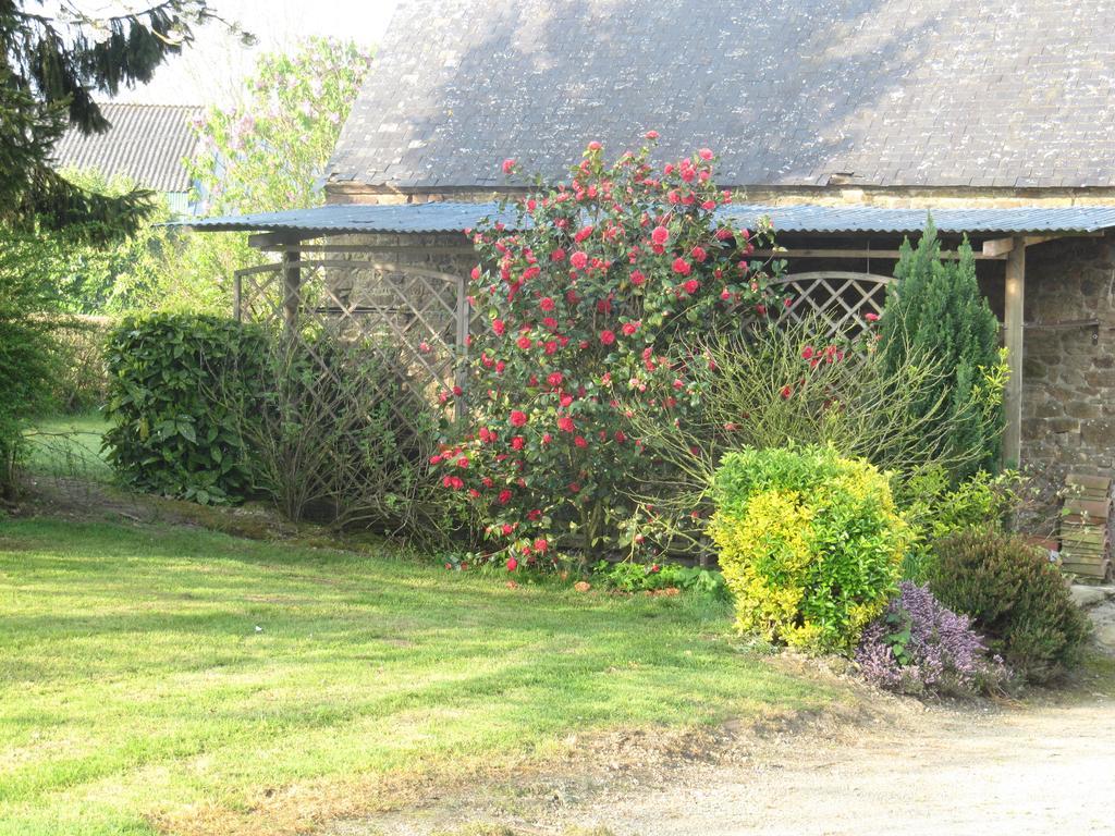 Chambres D'Hotes La Pinderie Val-Couesnon Exterior photo